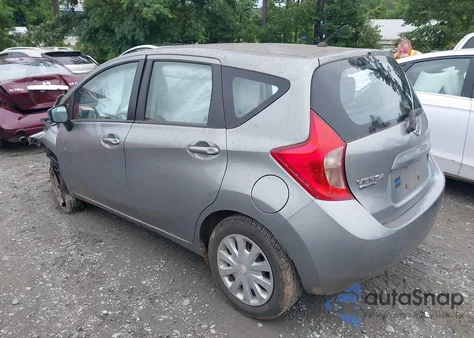 2015 Nissan Versa Note S (Sr)/S Plus/Sl/Sr/Sv z USA, uszkodzony, nr VIN 3N1CE2CP9FL406652
